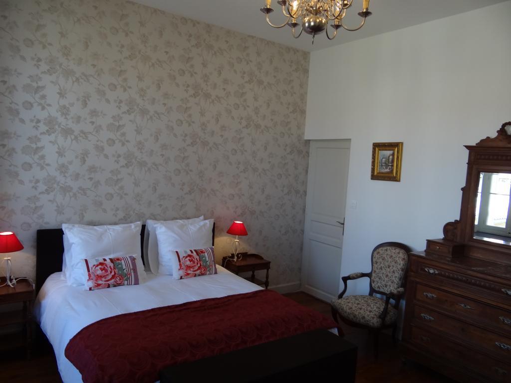 Bed&Breakfast L'Orangerie Carcassonne Ruang foto