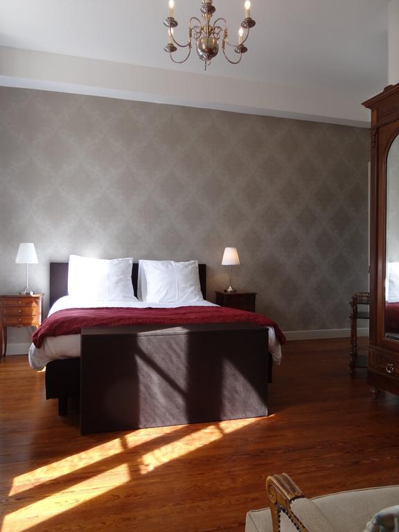 Bed&Breakfast L'Orangerie Carcassonne Ruang foto